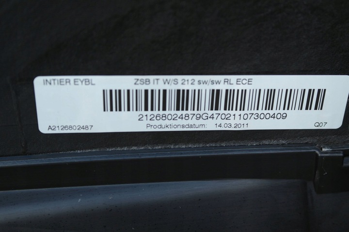 фото №13, Mercedes-benz e w212 2011 всі панелі розподільчі, консоль