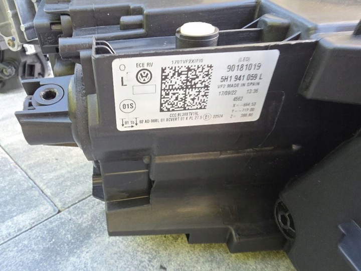 фото №15, Vw golf 8 viii 5h1 gti лампи перед повний led matrix iq 5h1941059l 5h1941060l
