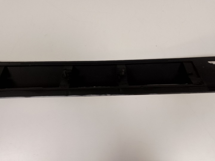 фото №7, D995 - renault zoe накладка крышки зад 848106861r 8200076256