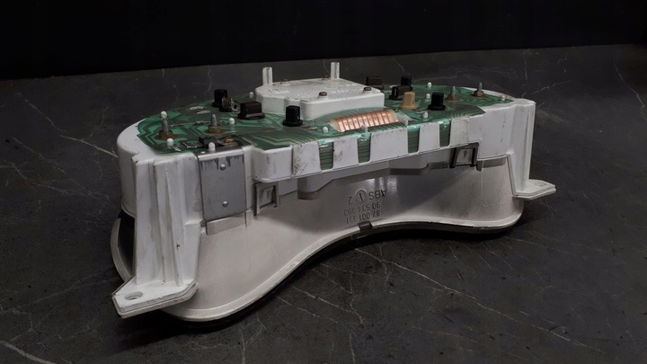 фото №10, 90534393 спідометр  манометр opel corsa b 1.2