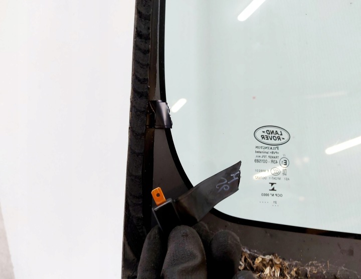 фото №12, Land rover defender l663 21r. стекло лобовое передняя с подогревом камера датчик