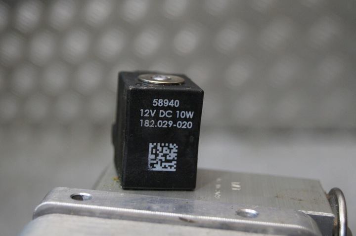 фото №5, Volvo xc60 ii рестайлінг 2.0 гібрид awd plug in rozprężnik теплообмінник кондиціонера