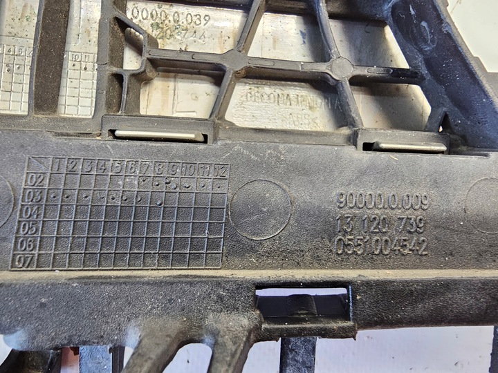 фото №13, Решітка бампера ліва права перед opel vectra c signum gts