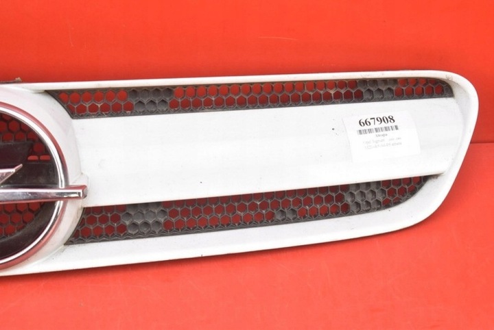 фото №3, Решётка решётка радиатора белая 13123491 opel signum 03-08