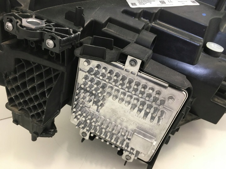 фото №12, Права лампа bmw m2 g87 адаптивний led shadowe 63115a3dc86, 5a3dc86, 9503470