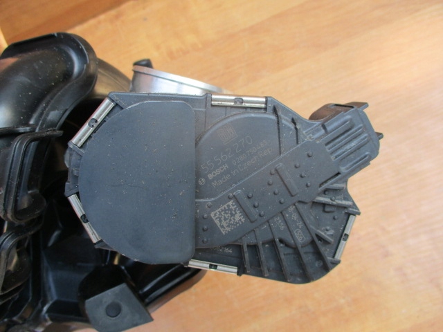 фото №12, Opel corsa d e 1.2 a12xer 1.4 a14xer коллектор всасывающий 55563664 56tys jak новый