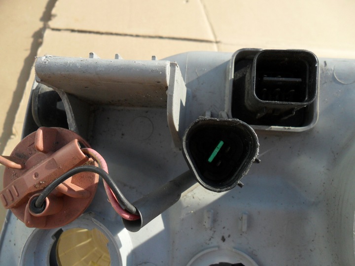 фото №15, Hyundai santa fe 2001 2002 2003 2004 2005 2006 лампа передняя правая