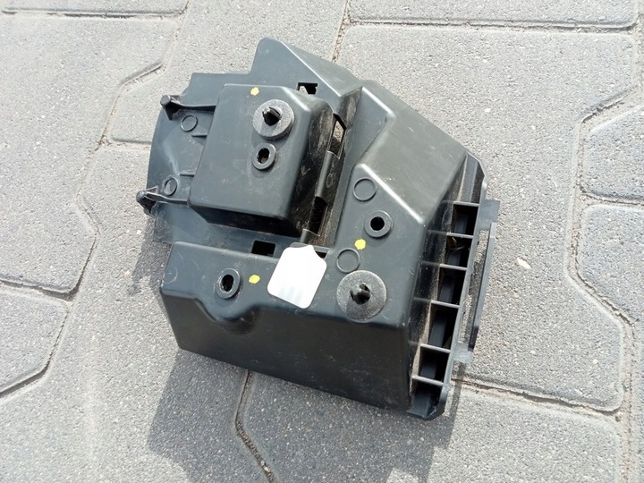 фото №8, Ford focus mk4 18-23- ковзун бампера правий зад jx7b-17d980-c