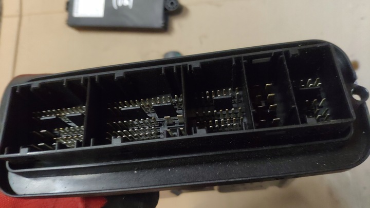 фото №5, Bmw e90 320d рестайлінг n47n 184km блок керування cas ключ