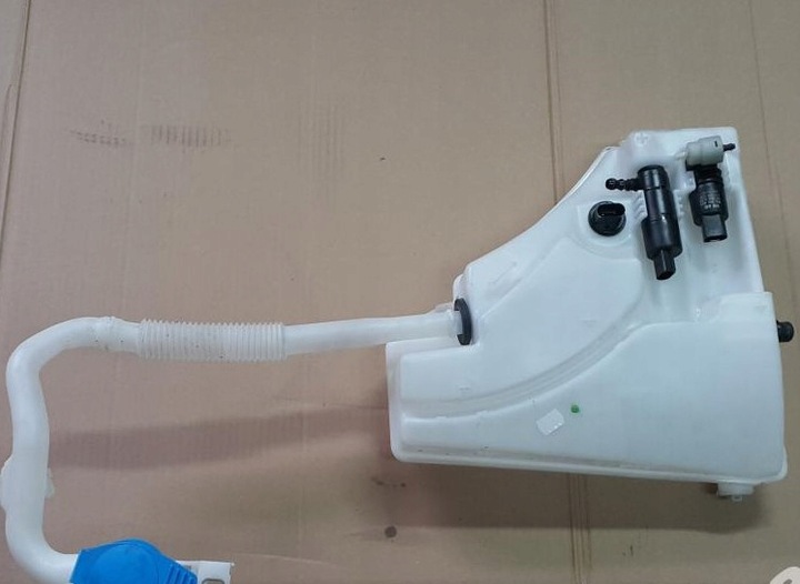 фото №1, Vw touareg 7p бачок омывателя ксенон