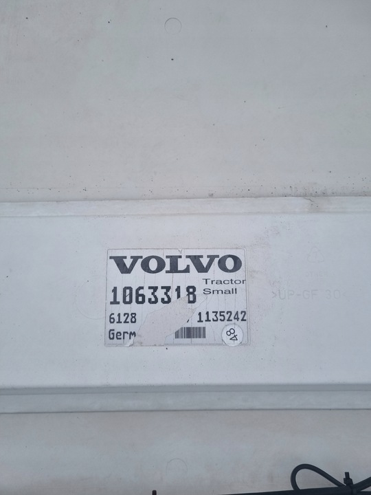 фото №12, Спойлер обтікач дахова кабіни volvo fh 12 13 globetrotter