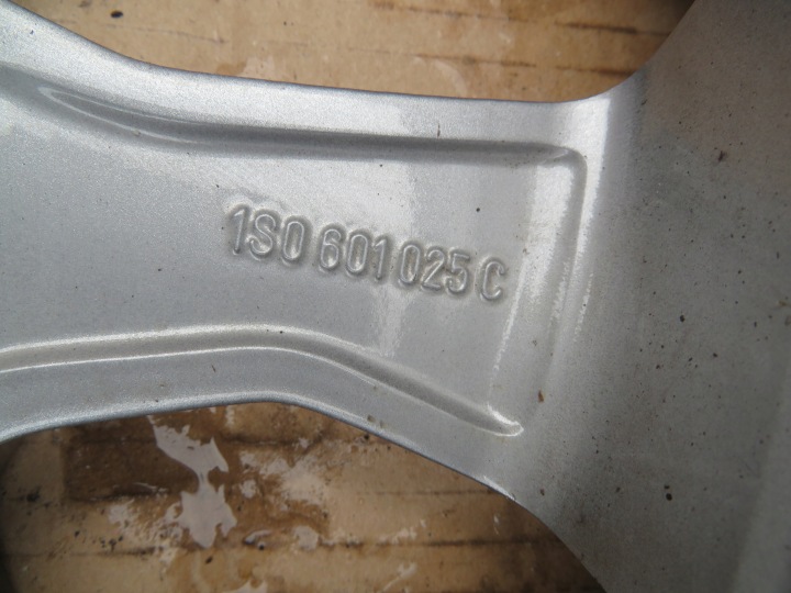 фото №13, Диск 16 vw up 6x16 et39 4x100 1s0601025c