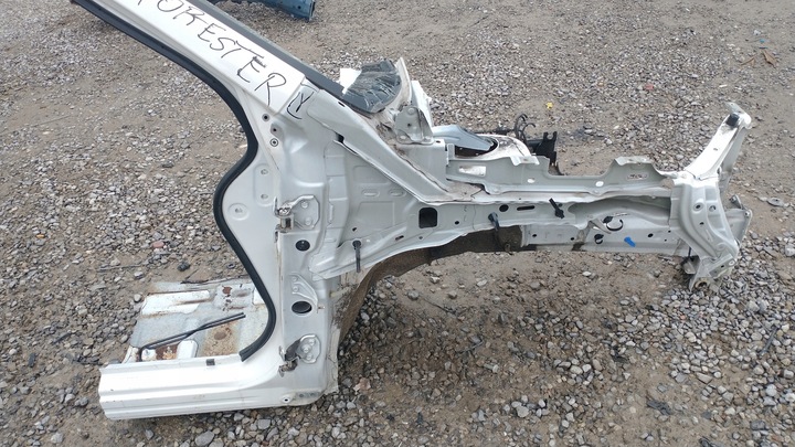 фото №1, Subaru forester iv sj рестайлинг четверть правая передняя правые перед