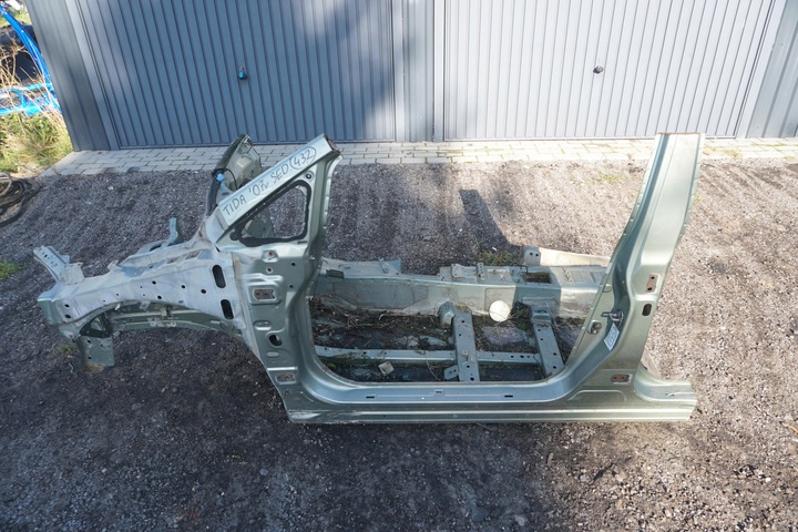 фото №1, Nissan tiida поріг стійка лівий чверть підлога