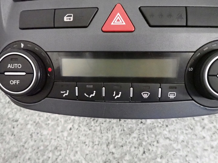 фото №6, Kia ceed i 06 -09 рамка радіо панель кондиціонера