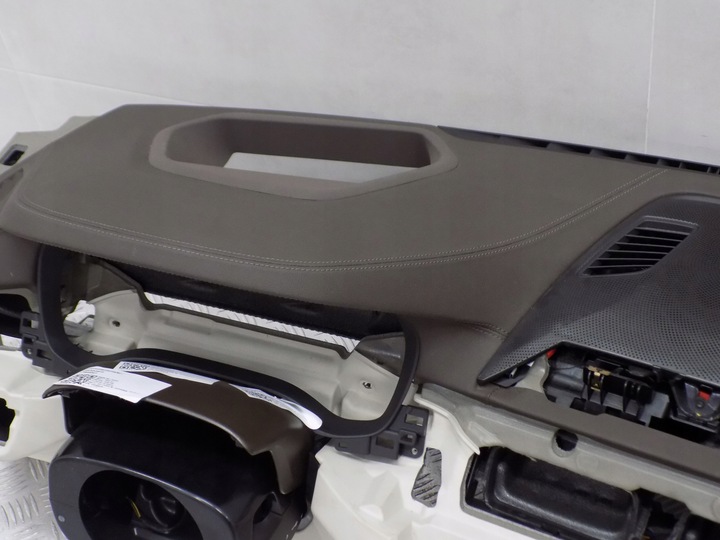 фото №12, Bmw 5 g30 g31 панель консоль head up коричнева шкіра