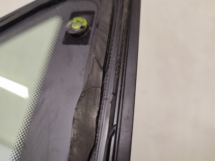 фото №15, Audi a4 b9 avant скло кузовна лівий зад 8w9845297