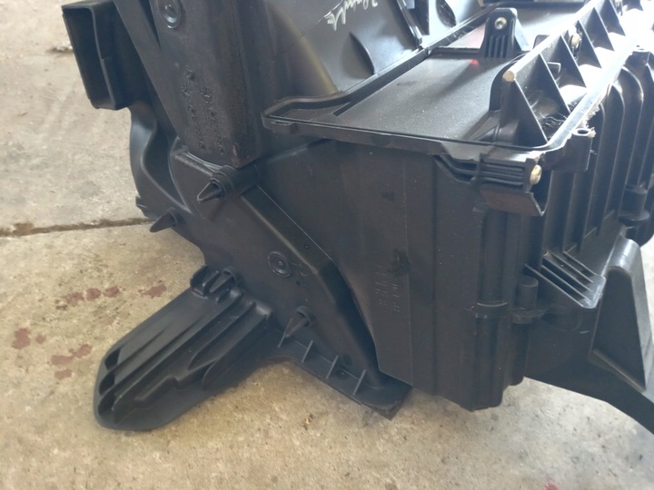 фото №13, Renault master 2.5 дизель обігрівач з вентилятор 8200195623 behr b0380