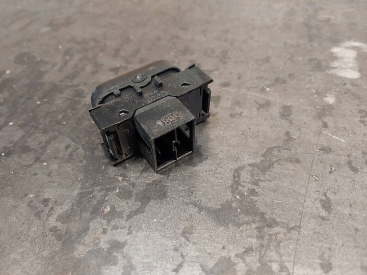 фото №9, Кнопка / вимикач датчик паркування pdc mercedes-benz w208 2108211451