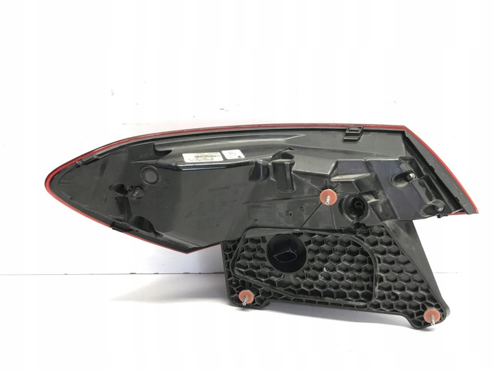 фото №11, Mercedes e клас e-klasa sedan w213 рестайлінг 20- лампа зад права a2139065209