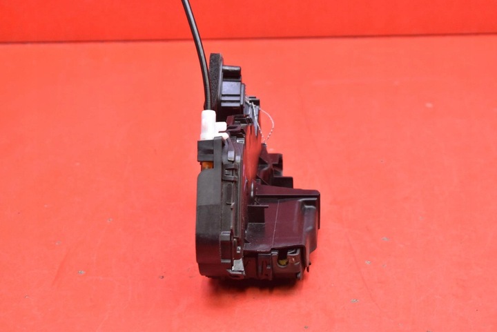 фото №6, Замок двері лівий перед переднє eu 5tb837015a skoda octavia 3 iii hb 17-20