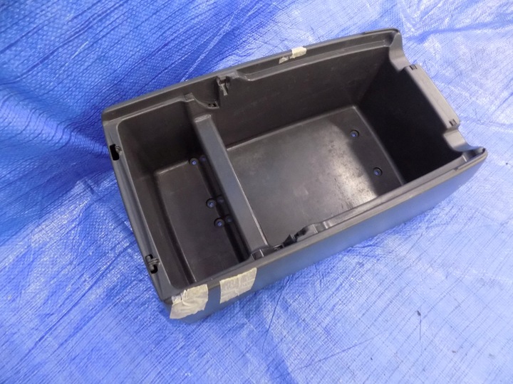 фото №1, Бардачок между сиденья man tgl 10.180 07r