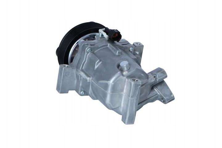 фото №13, Компрессор кондиционера nissan