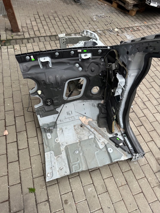 фото №3, Bmw ix i20 чверть передня права фартух лонжерон стійка a поріг