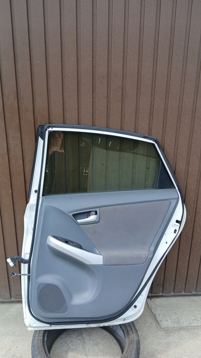 фото №7, Toyota prius 3 09-15 дверь задние правые жемчуг