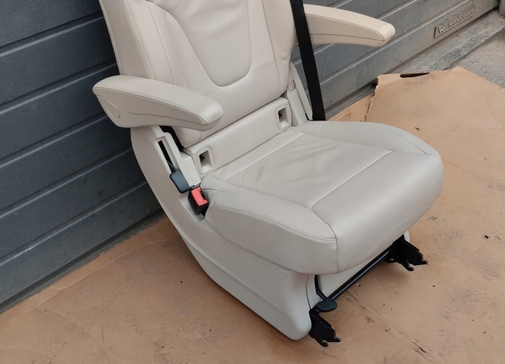 фото №5, Сидіння пасажира ii ряд задній зад mercedes v-klasa w447 шкіра кремовий eu