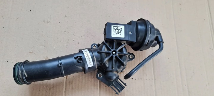 фото №1, S6 c7 4g рестайлінг клапан води 4.0 tfsi 079121678k s7 4g a8