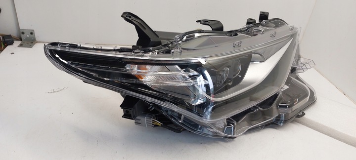 фото №6, Toyota auris ii 2 рестайлинг лампа передняя перед правая левая комплект европа