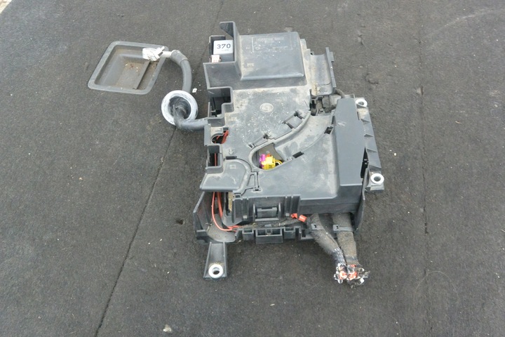 фото №1, Коробка запобіжників корпус audi q7 4l touareg 7l