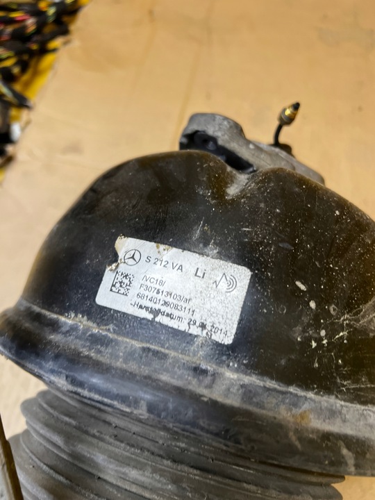 фото №9, Амортизатор повітряна подушка airmatic перед лівий mercedes cls w218