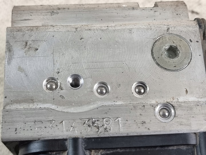 фото №10, Блок управления abs oem номер 13663901 opel vectra c 2.2b 03r