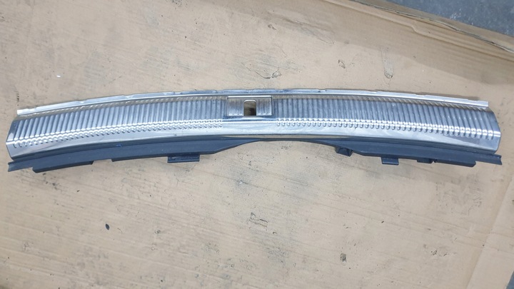 фото №1, Защита порога багажника audi a6 c7 4g9864483