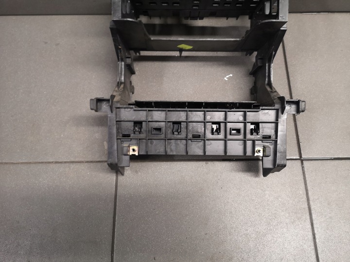 фото №9, Рамка радио корзина audi a4 b6 8e0858005e