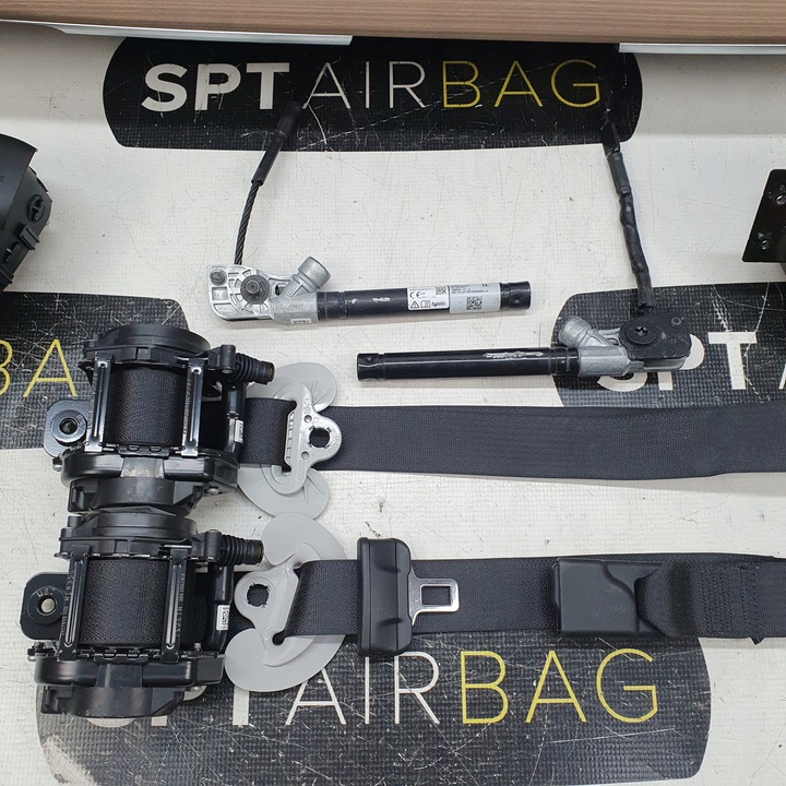 фото №6, Tesla iii 3 панель консоль подушки ремені подушка безпеки