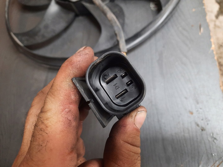 фото №6, Bmw x1 e84 2.0 20i вентилятор радіатор