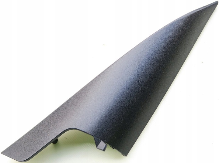 фото №1, Заглушка дверь правый перед чёрная audi a2 8z