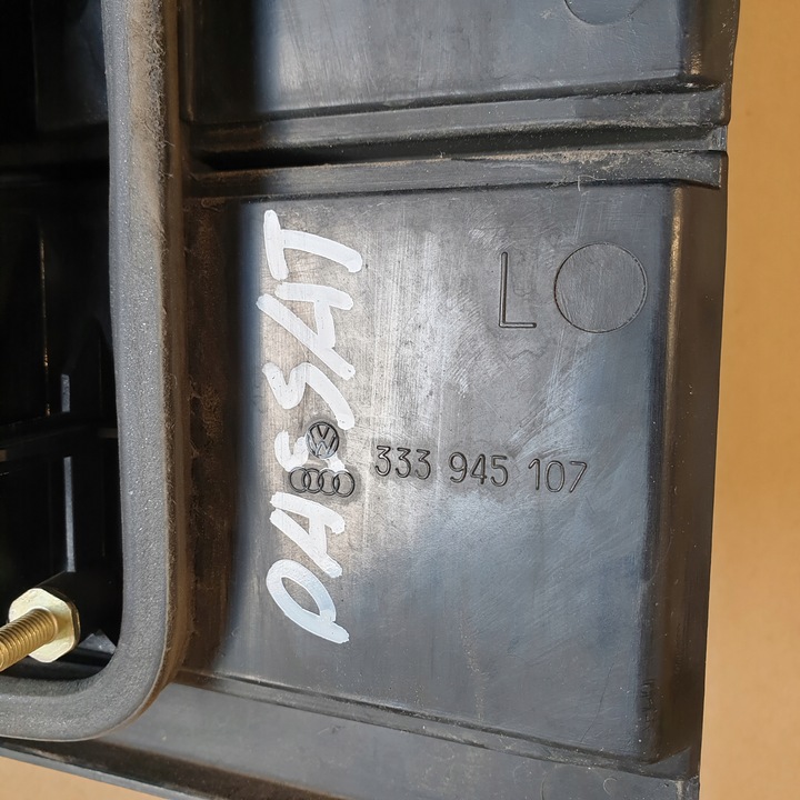 фото №12, Лампа задня ліва w кришка багажника лівий зад vw passat b3 iii оригінальний номер eu