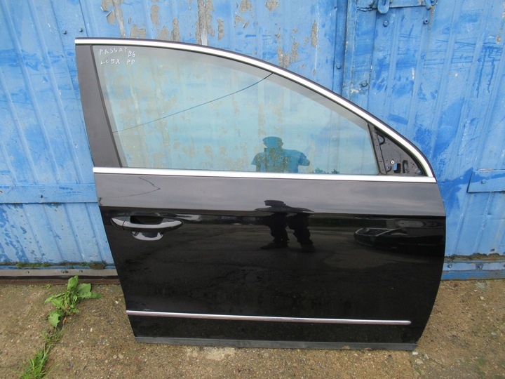 фото №1, Passat b6 дверь правый перед lc9x хром