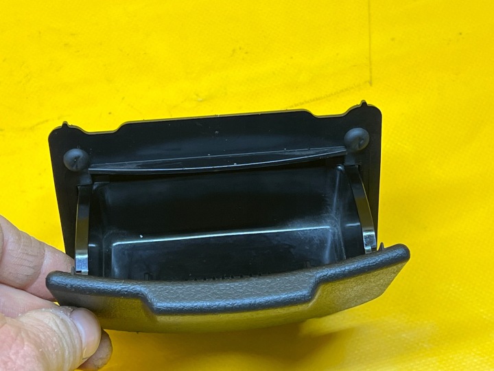 фото №11, Попільничка задня тунелю середнього ford s-max 06-14r 1140960a .