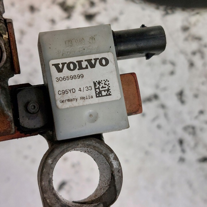 фото №6, Volvo v40 ii 2,0d клемма минусовая шланг 31376092 30659899