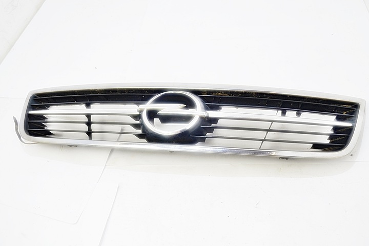 фото №1, Opel omega c рестайлінг решітка радіатора решітка оригінал хром