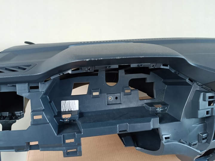 фото №7, Maxus e-deliver 3 доставляти панель роздавальна капот консоль