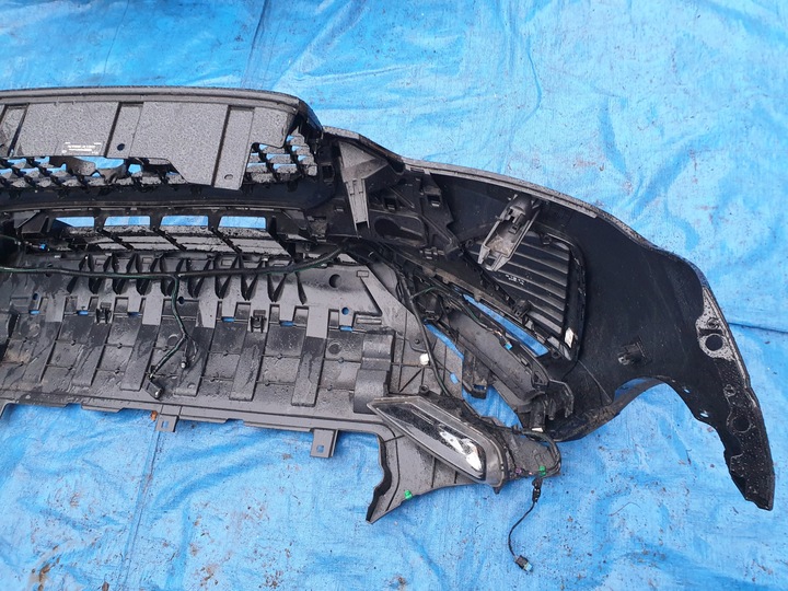 фото №10, Volvo xc60 рестайлинг ii 2 r-design бампер переднее