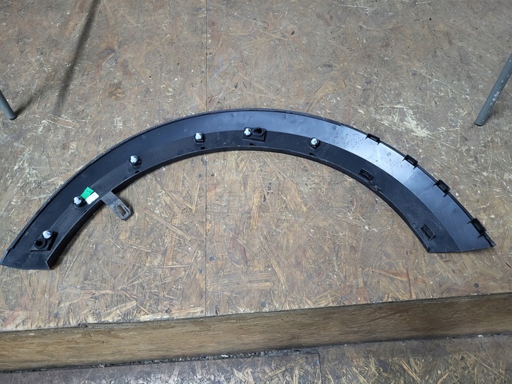 фото №9, Dacia sandero iii 3 stepway планка na крыло зад