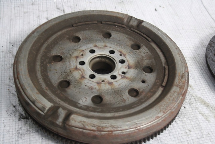 фото №8, Сцепление диск двухмассовый маховик vw passat b6 2.0 fsi luca