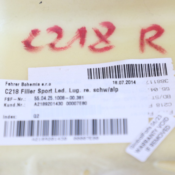 фото №13, Mercedes w218 боковина задней сиденья правый кожа